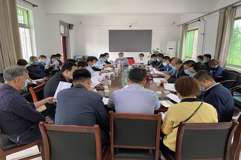 后勤服务集团召开中层管理人员会议_副本.jpg 后勤服务集团召开中层管理人员会议_副本.jpg